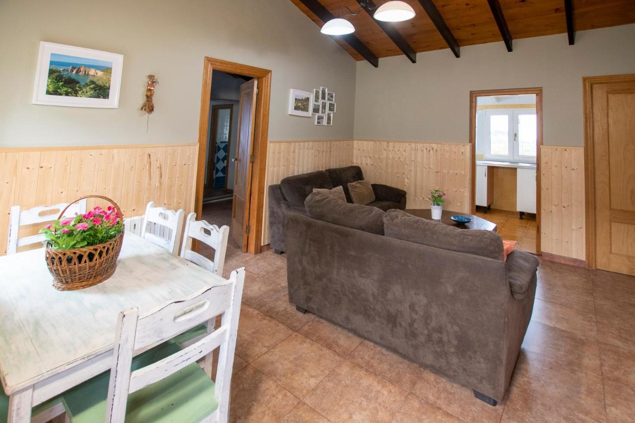 Apartamentos Y Habitaciones Casa Bego Valdredo ภายนอก รูปภาพ